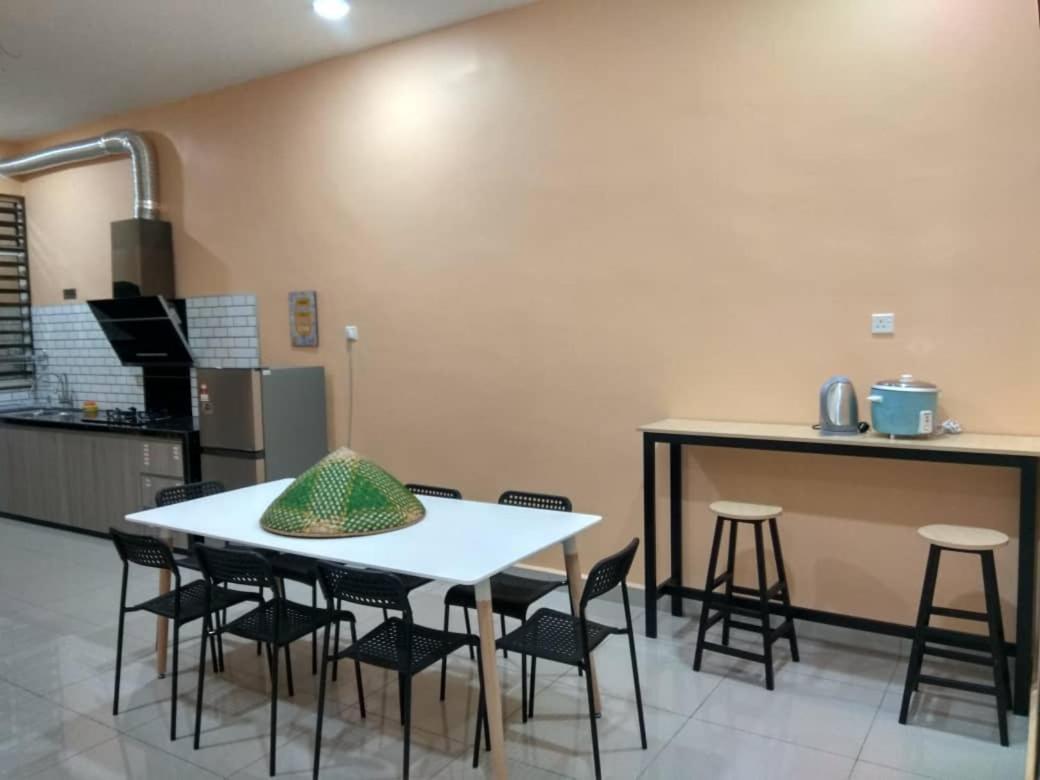 Shah Dangau Loqstaq Muslim Homestay 알로르세타르 외부 사진